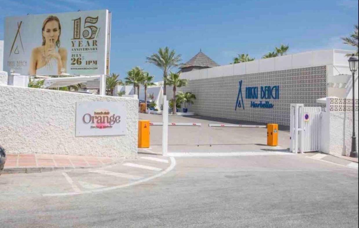 Luxury Beach Side Apartment In Marbella Playa Kültér fotó